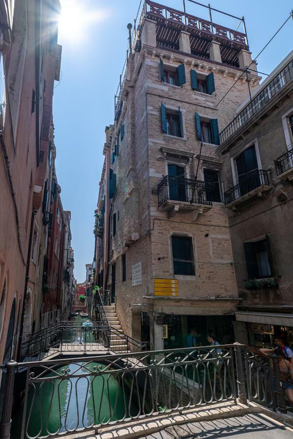 La Finestra Sulle Beccarie Venedig